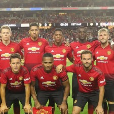 Manchester United à l'extérieur dessine Chelsea